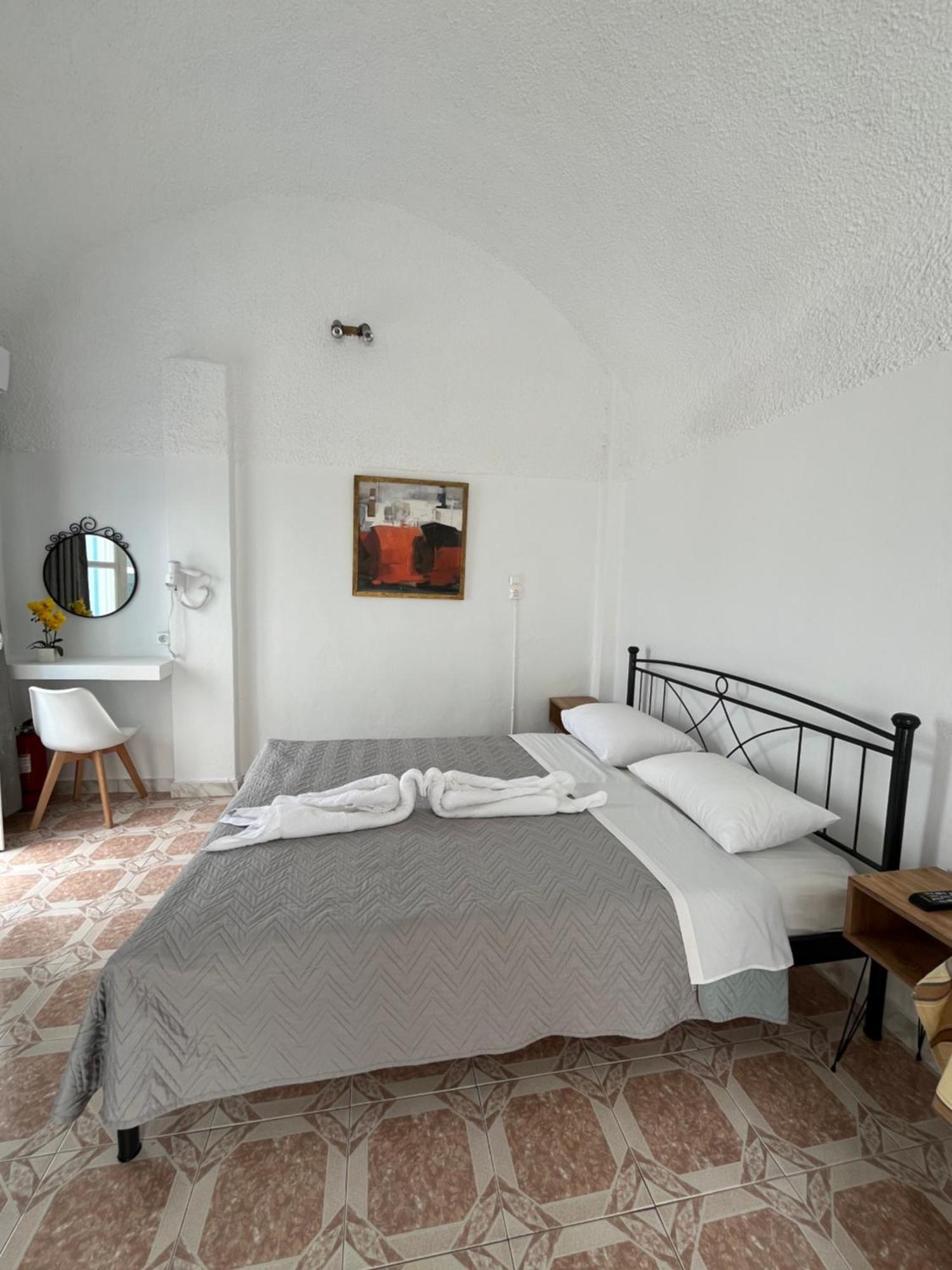 Stella Nomikou Apartments Фіростефані Екстер'єр фото